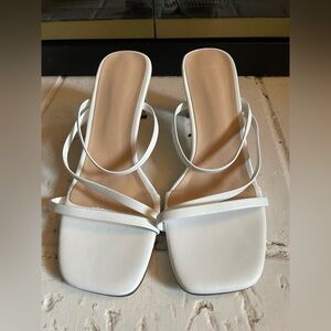 Elegant Sz 8 White Strappy Sandals NWOB